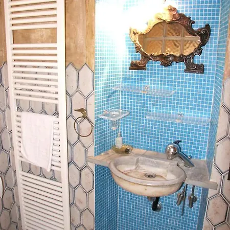 2 Bedrooms House With Shared Pool Jacuzzi And Furnished Terrace At *